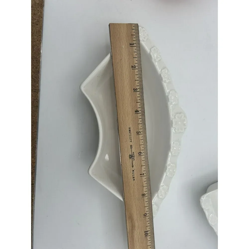 One Vtg. California‎ Pottery Replacement Relish Piece L55 White